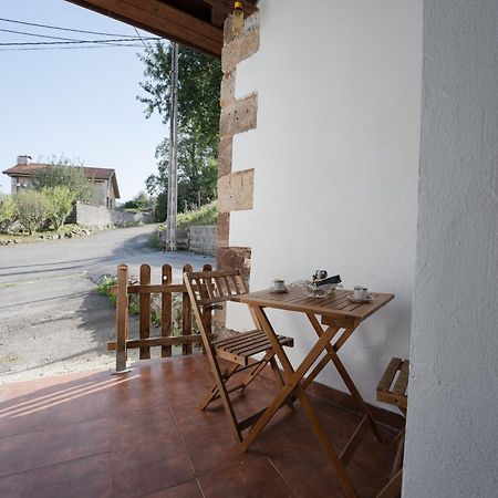 La Casita Del Puente Viejo Villa Oruna Exteriör bild