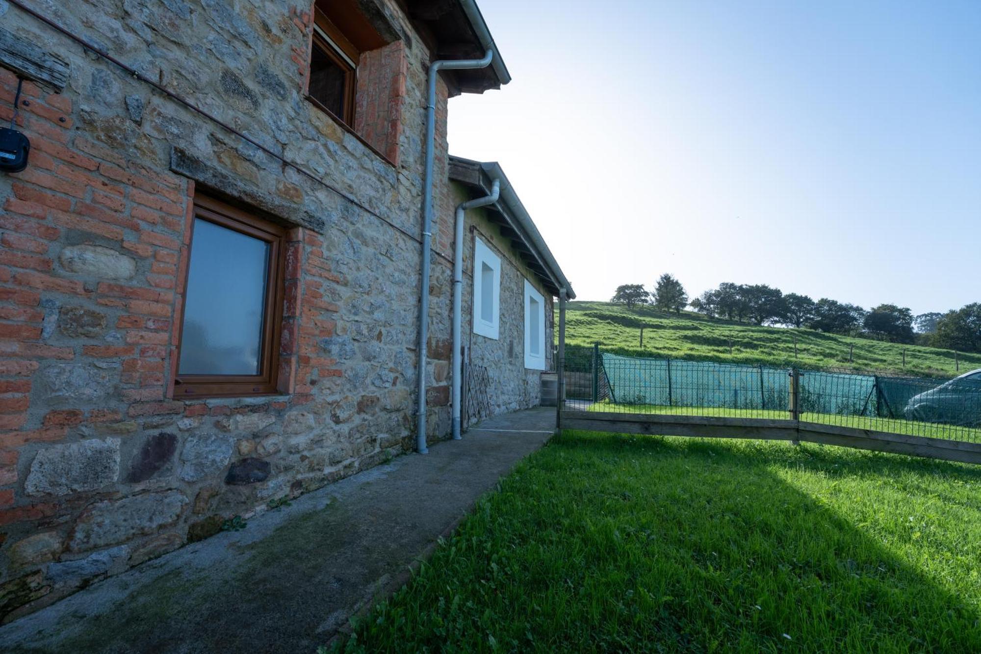 La Casita Del Puente Viejo Villa Oruna Exteriör bild